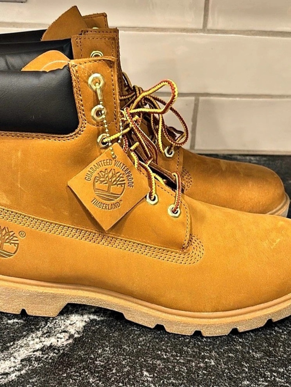 Timberland 6-Inch Premium Waterproof Boot Waterproof Boots US 9.5M Worn 1 time